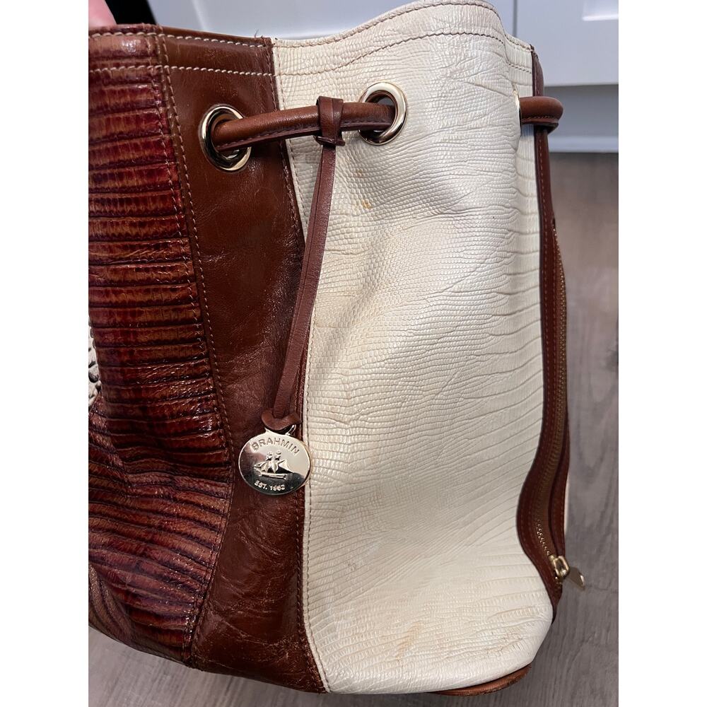 Brahmin Amy Leather Shoulder Drawstring Bucket Bag Purse - Picture 6 of 7